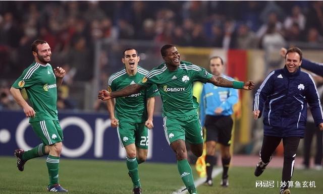 爱游戏体育-包含比利亚雷亚尔训练开放日，转会期造点机会引欢呼，NBA季后赛在即，轮换策略成焦点的词条