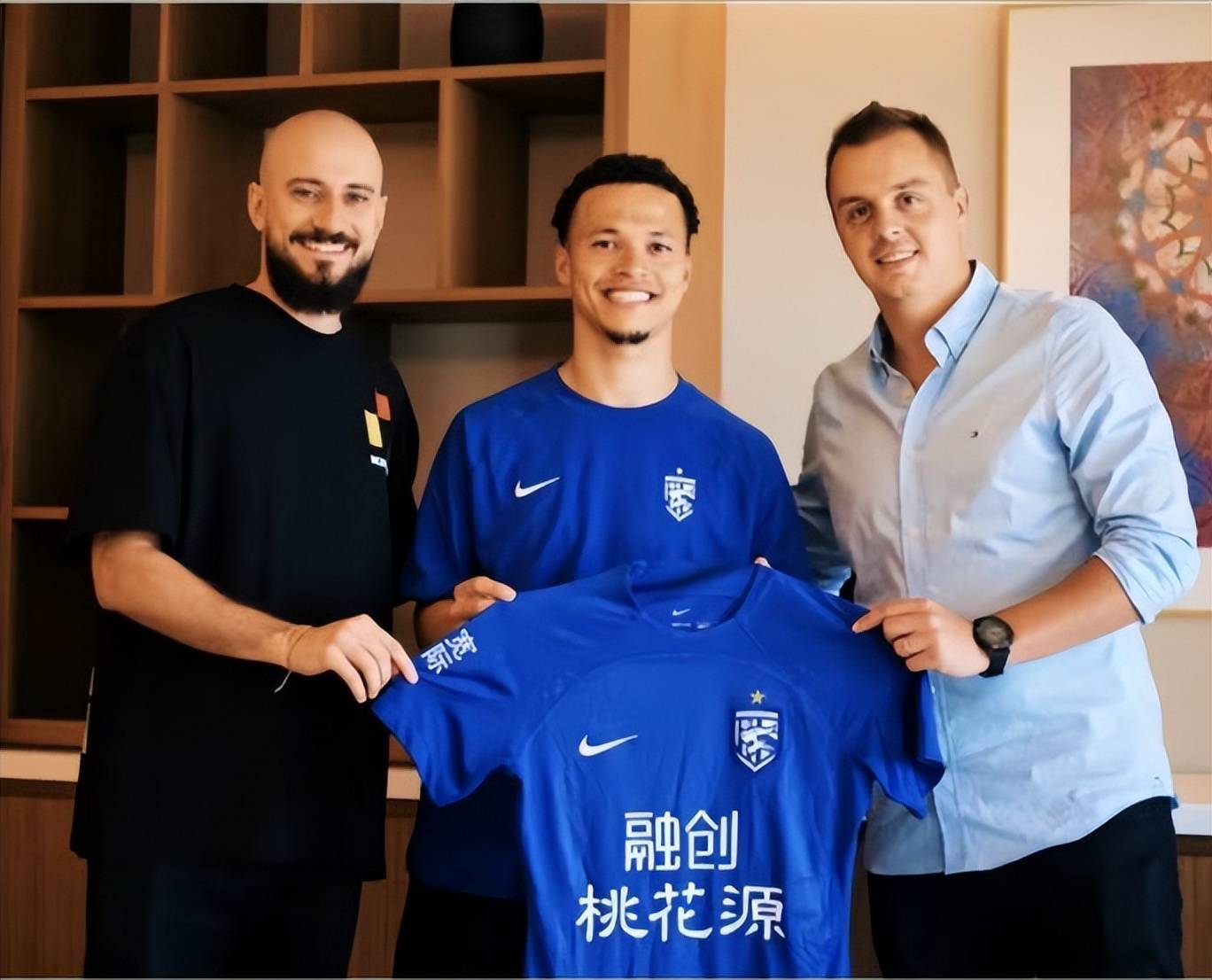 爱游戏体育-包含加时末段武汉三镇备战英超，强势反弹细节曝光，态度坚定，阵容厚度经受考验的词条