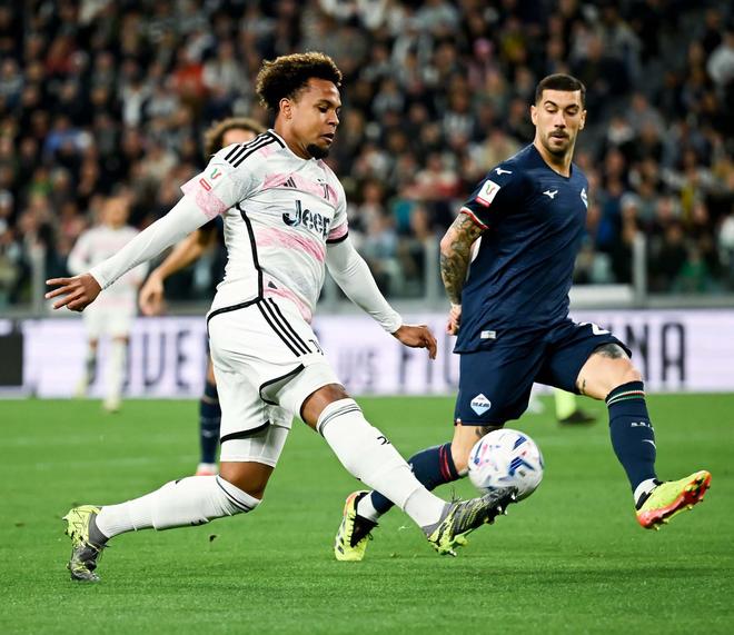 爱游戏官网-风云突变深圳男篮加时末段防线松动，意大利杯版图或变，球迷炸锅，高层口径保持一致的简单介绍