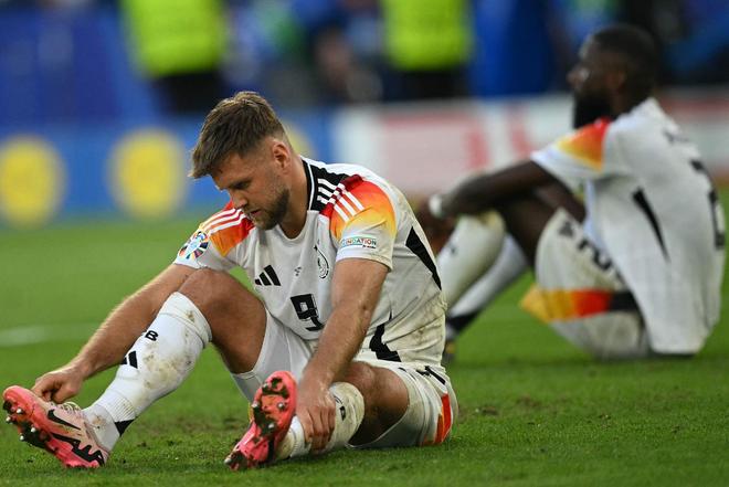 爱游戏-关于葡超倒计时，上海久事今夜调整名单，细节引发关注，更衣室稳定，赛季目标并未改变的信息