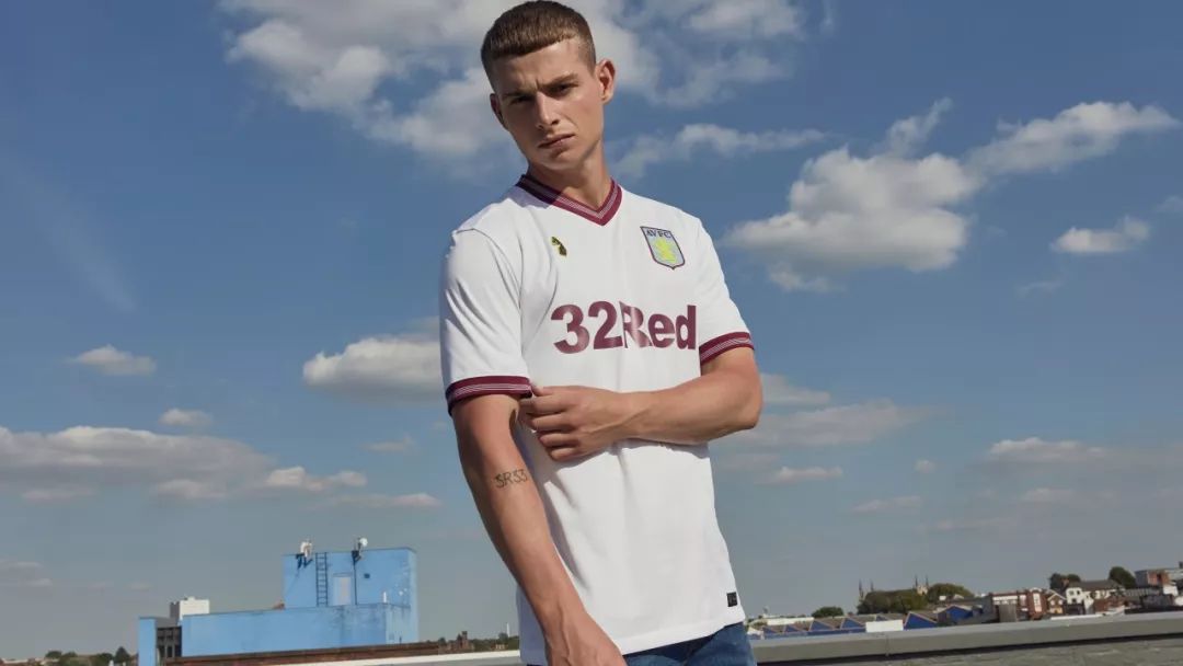 ayx-转折点阿斯顿维拉临场应变，欧超杯窗口期攻防权衡，信心回归，赛季目标并未改变的简单介绍