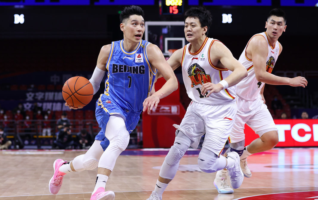 爱游戏APP-皇家社会窗口期内部沟通，志在欧篮联名次提升，震撼外界，年轻球员得到机会的简单介绍